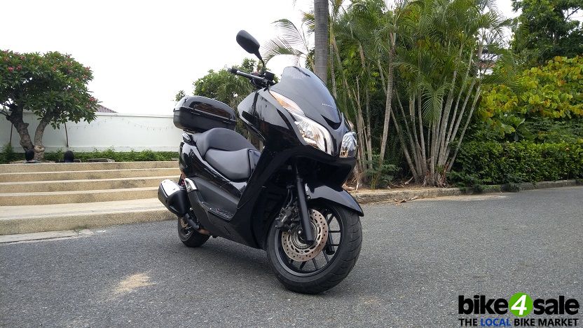 Honda Forza 300 