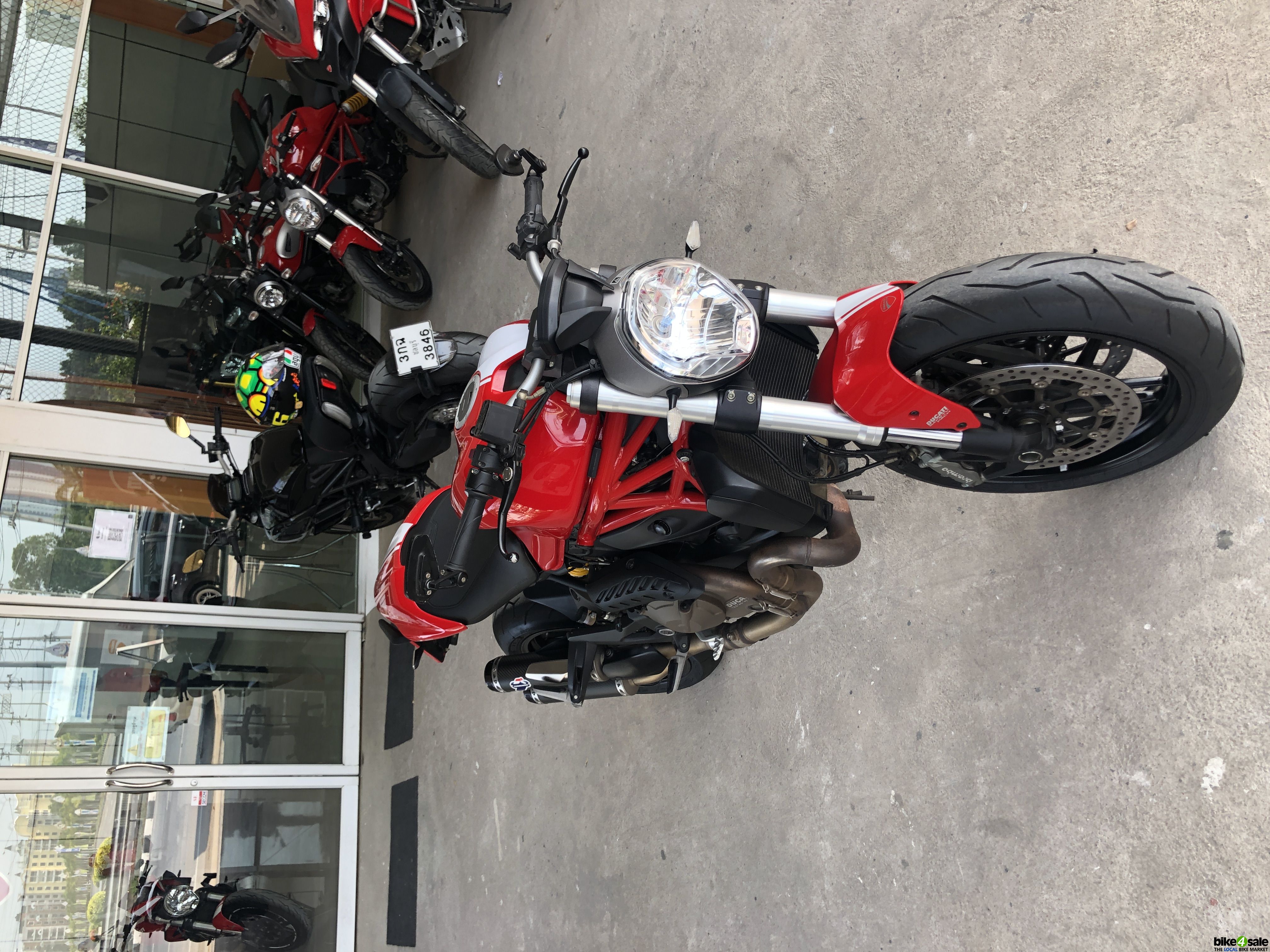 Ducati Monster 821 Red 