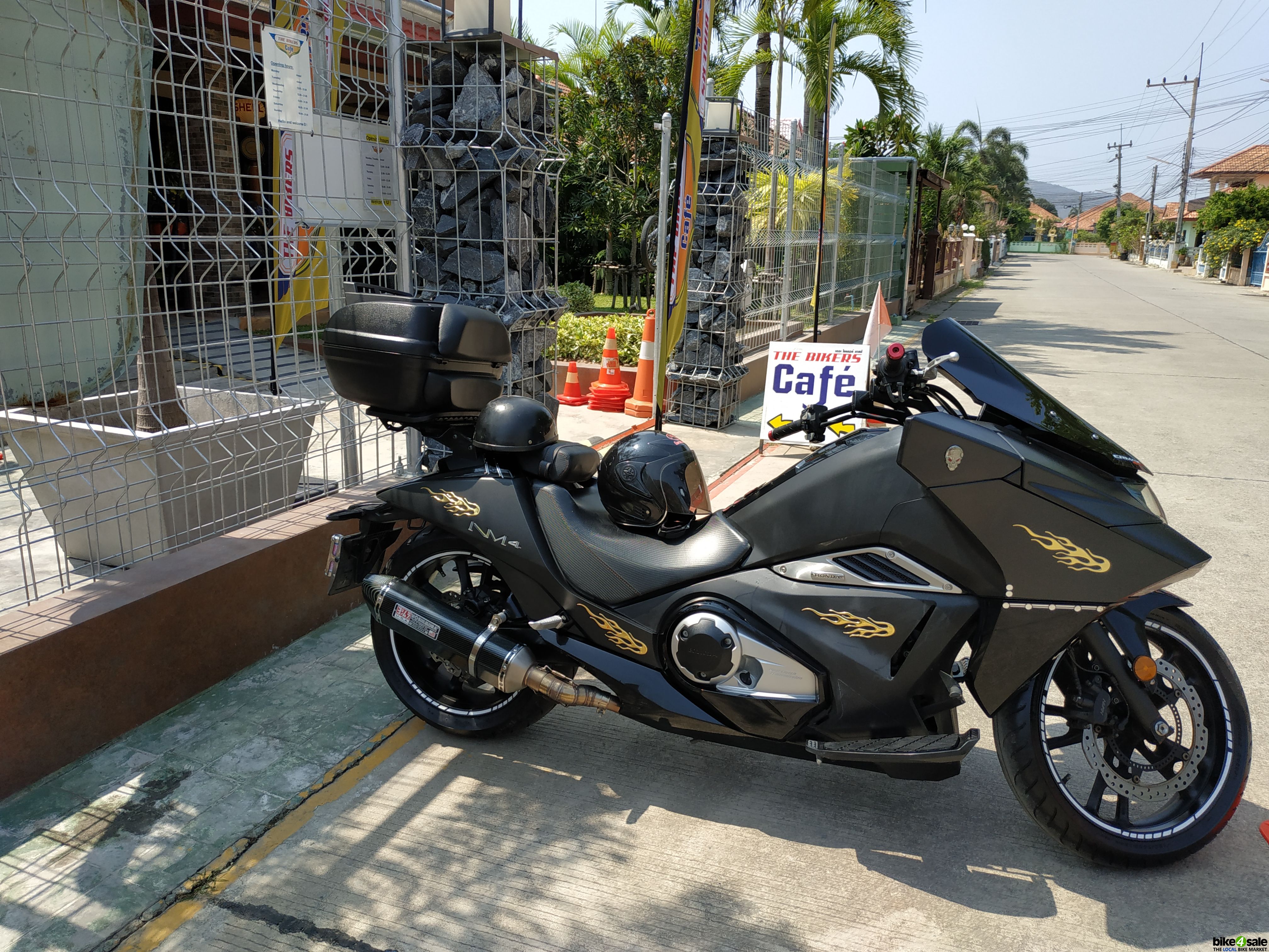 Honda NM4 